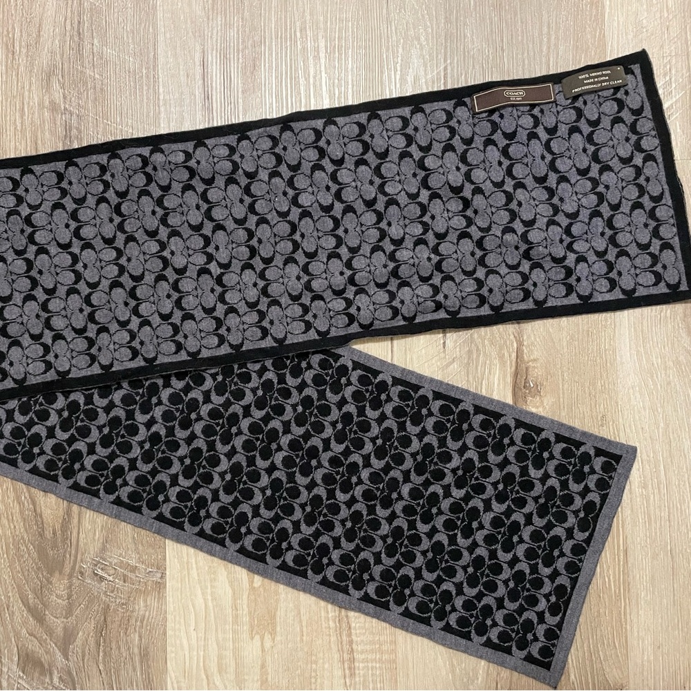 Reversible Coach 100% wool scarf